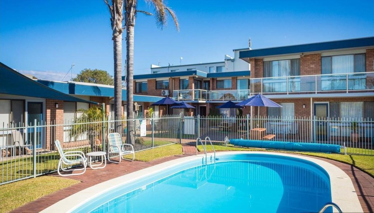 Surfside Merimbula Holiday Apartments Exterior photo